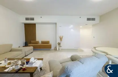 Apartment - 2 Bedrooms - 3 Bathrooms for sale in Vezul Residence - Business Bay - Dubai