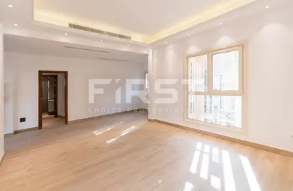 Empty Room image for: Villa - 5 Bedrooms - 7 Bathrooms for sale in Al Mushrif Villas - Al Mushrif - Abu Dhabi, Image 1