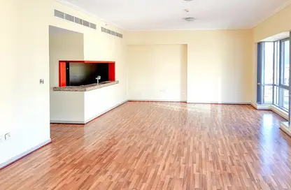 Apartment - 2 Bedrooms - 2 Bathrooms for rent in South Ridge 6 - South Ridge - Downtown Dubai - Dubai