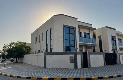 Villa - 5 Bedrooms - 7 Bathrooms for sale in Al Mowaihat 2 - Al Mowaihat - Ajman
