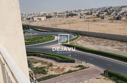 Apartment - 1 Bedroom - 1 Bathroom for rent in Mazaya 1 - Queue Point - Dubai Land - Dubai