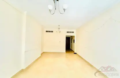 Apartment - 2 Bedrooms - 3 Bathrooms for rent in Muwaileh 29 Building - Muwaileh - Sharjah