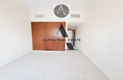 Apartment - 2 Bedrooms - 3 Bathrooms for rent in Al Khan - Sharjah
