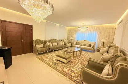 فيلا - 5 غرف نوم - 7 حمامات للايجار في مدينة الفلاح - أبوظبي