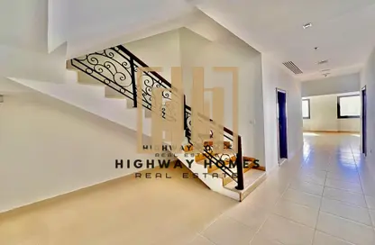 Apartment - 3 Bedrooms - 4 Bathrooms for rent in Al Mamzar Tower - Al Mamzar - Sharjah - Sharjah
