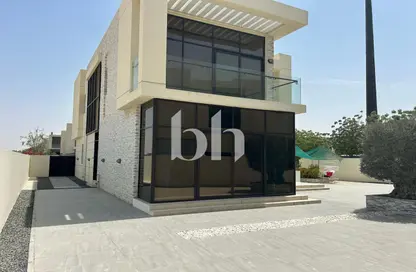 Villa - 5 Bedrooms - 6 Bathrooms for rent in Queens Meadow - DAMAC Hills - Dubai