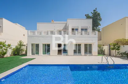 Villa - 5 Bedrooms - 5 Bathrooms for rent in Meadows 2 - Meadows - Dubai