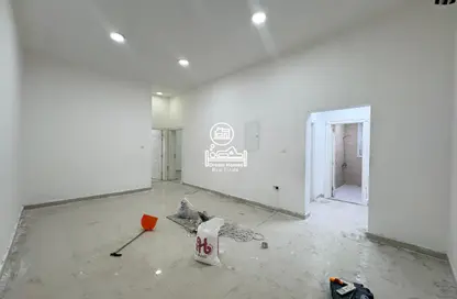 Apartment - 3 Bedrooms - 3 Bathrooms for rent in Mohamed Bin Zayed Centre - Mohamed Bin Zayed City - Abu Dhabi