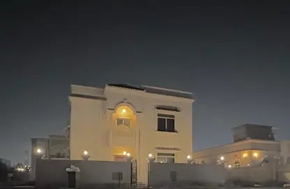 Villa - 5 Bedrooms - 6 Bathrooms for rent in Al Yasmeen 1 - Al Yasmeen - Ajman