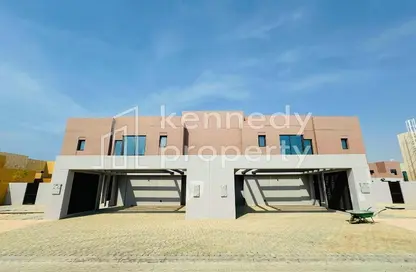 Villa - 2 Bedrooms - 4 Bathrooms for sale in Al Jurf Gardens - AlJurf - Ghantoot - Abu Dhabi