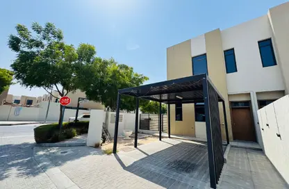 Townhouse - 2 Bedrooms - 4 Bathrooms for rent in Nasma Residence - Al Tai - Sharjah