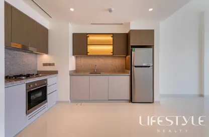 Apartment - 1 Bedroom - 1 Bathroom for sale in Grand Bleu Tower 1 - EMAAR Beachfront - Dubai Harbour - Dubai