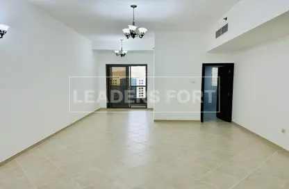 Apartment - 3 Bedrooms - 4 Bathrooms for rent in Al Shafar Tower - Barsha Heights (Tecom) - Dubai
