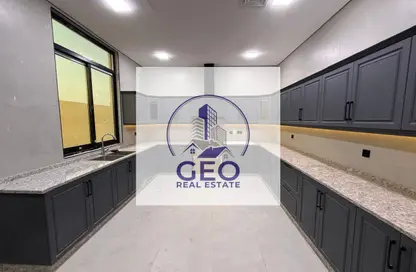 Villa - 5 Bedrooms - 7 Bathrooms for rent in Al Aweer - Dubai