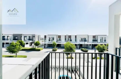 Villa - 3 Bedrooms - 4 Bathrooms for rent in Greenviews 2 - EMAAR South - Dubai South (Dubai World Central) - Dubai