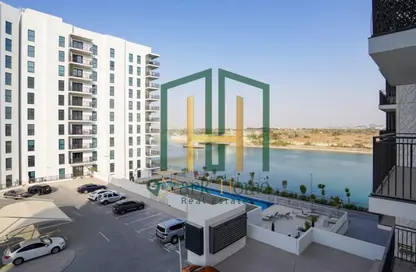 Apartment - Studio - 1 Bathroom for rent in Waters Edge - Yas Island - Abu Dhabi