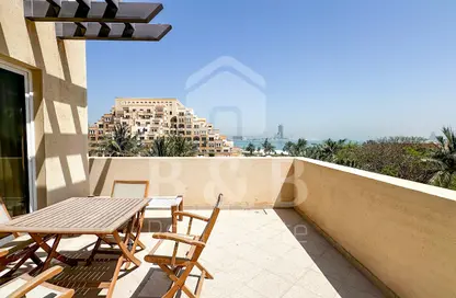 شقة - غرفة نوم - 2 حمامات للايجار في ياقوت - باب البحر - جزيرة المرجان - رأس الخيمة