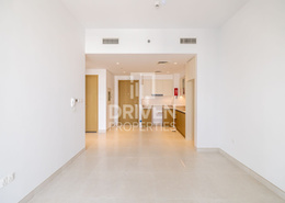 Chiller Free | Bright | Ready to move in
