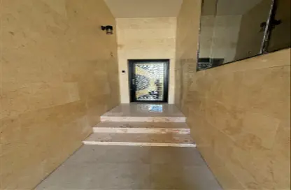 شقة - 2 غرف نوم - 3 حمامات للايجار في مدينة الرياض - أبوظبي