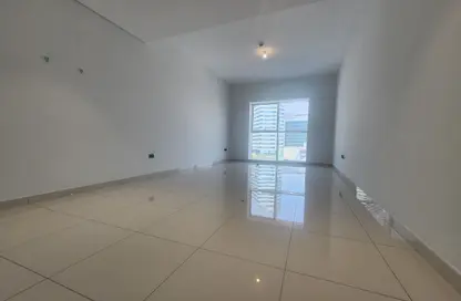 Apartment - 2 Bedrooms - 3 Bathrooms for rent in Danat Tower B - Danat Towers - Muroor Area - Abu Dhabi