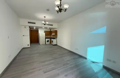 شقة - 1 حمام للايجار في B  برج - لاجو فيستا - مدينة دبي للإنتاج (اي ام بي زد) - دبي