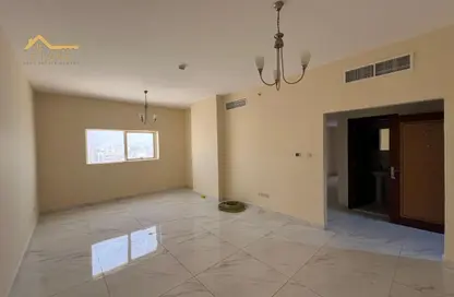 Apartment - 2 Bedrooms - 3 Bathrooms for rent in Bu Tina - Al Sharq - Sharjah