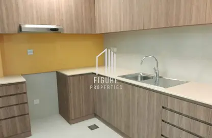 Apartment - 1 Bedroom - 2 Bathrooms for rent in DXB Tower - Sheikh Zayed Road - Dubai