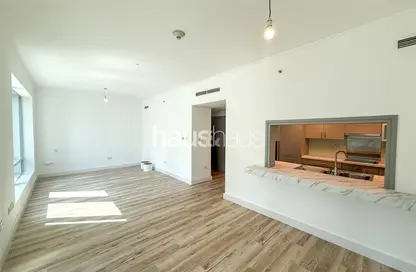 شقة - 1 حمام للايجار في بوديوم برج فيوز - برج فيوز - دبي وسط المدينة - دبي شقة - 1 حمام للايجار في بوديوم برج فيوز - برج فيوز - دبي وسط المدينة - دبي