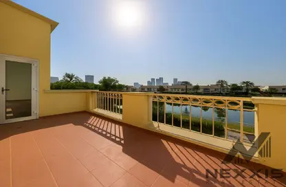 فيلا - 4 غرف نوم - 5 حمامات للايجار في الينابيع 8 - الينابيع - دبي فيلا - 4 غرف نوم - 5 حمامات للايجار في الينابيع 8 - الينابيع - دبي