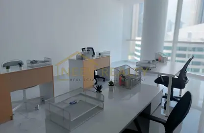 مكتب - استوديو للايجار في B2B  برج - الخليج التجاري - دبي