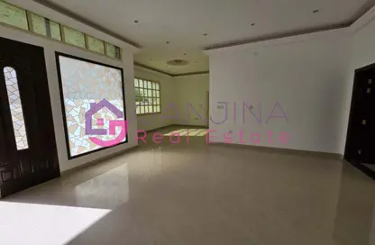 فيلا - 3 غرف نوم - 4 حمامات للايجار في الرفاع - رأس الخيمة