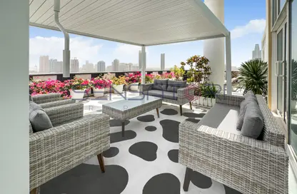 Apartment - 3 Bedrooms - 3 Bathrooms for sale in Plaza Residences 2 - Plaza Residences - Jumeirah Village Circle - Dubai