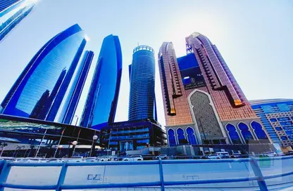 شقة - 2 غرف نوم - 3 حمامات للايجار في 4 برج الاتحاد - أبراج الاتحاد - شارع الكورنيش - أبوظبي