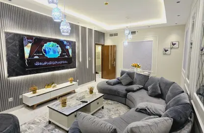 Apartment - 3 Bedrooms - 4 Bathrooms for rent in Oasis Tower - Al Rashidiya 1 - Al Rashidiya - Ajman