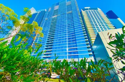 Apartment - 4 Bedrooms - 5 Bathrooms for rent in Wave tower - Corniche Road - Abu Dhabi