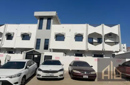 عمارة بالكامل - استوديو - 8 حمامات للبيع في النعيمية - عجمان