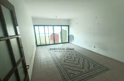 Empty Room image for: Apartment - 2 Bedrooms - 2 Bathrooms for rent in Al Ain Tower - Hamdan Street - Abu Dhabi, Image 1
