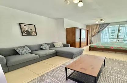 Apartment - Studio - 1 Bathroom for rent in Beach Tower 1 - Al Khan Lagoon - Al Khan - Sharjah