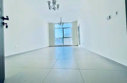 Apartment - 2 Bedrooms - 3 Bathrooms for rent in Al Jadaf Building - Al Jaddaf - Dubai