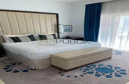 Apartment - 3 Bedrooms - 2 Bathrooms for sale in Fairmont Marina Residences - The Marina - Abu Dhabi