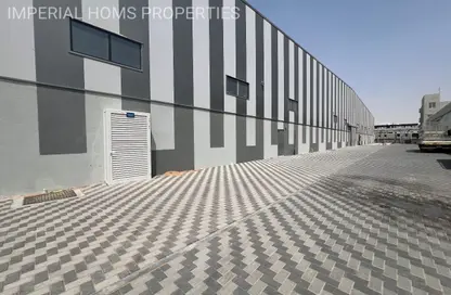 مستودع - استوديو - 3 حمامات للايجار في أم الثعوب - أم القيوين