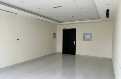 Office Space - Studio for rent in Tamani Art Tower - Business Bay - Dubai