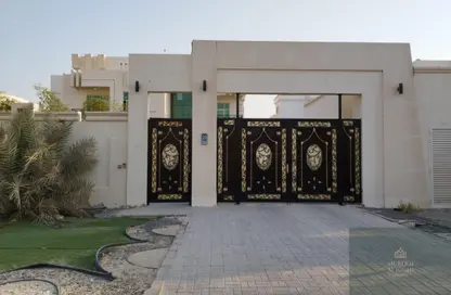 Apartment - Studio - 1 Bathroom for rent in Shakhbout City - Abu Dhabi