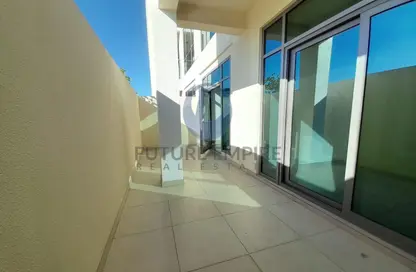 شقة - غرفة نوم - 2 حمامات للايجار في عود ميثاء - بر دبي - دبي