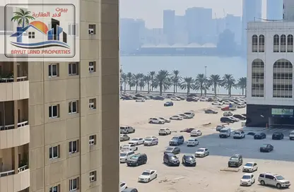 Apartment - 2 Bedrooms - 2 Bathrooms for rent in Al Khan Corniche - Al Khan - Sharjah