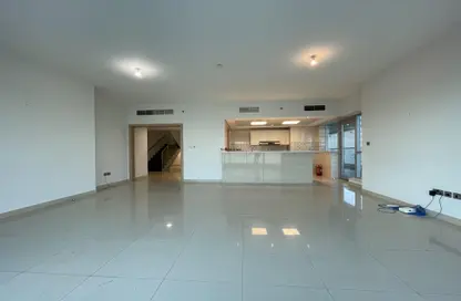 Apartment - 4 Bedrooms - 6 Bathrooms for rent in Azzam One Residence - Al Raha Beach - Abu Dhabi