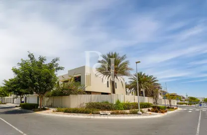 Villa - 5 Bedrooms for sale in West Yas - Yas Island - Abu Dhabi