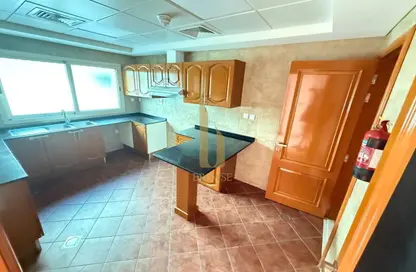 Villa - 3 Bedrooms - 3 Bathrooms for rent in Jumeirah 1 Villas - Jumeirah 1 - Jumeirah - Dubai