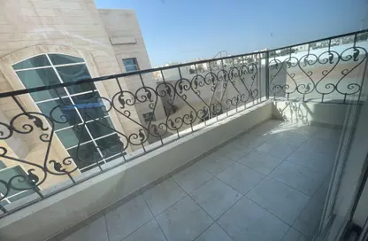 Balcony image for: Apartment - 1 Bathroom for rent in Khalifa City A Villas - Khalifa City A - Khalifa City - Abu Dhabi, Image 1