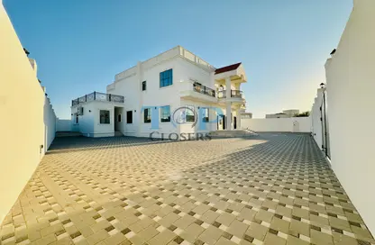 فيلا - 5 غرف نوم - 8 حمامات للايجار في نغمة 1 - نغمة - العين